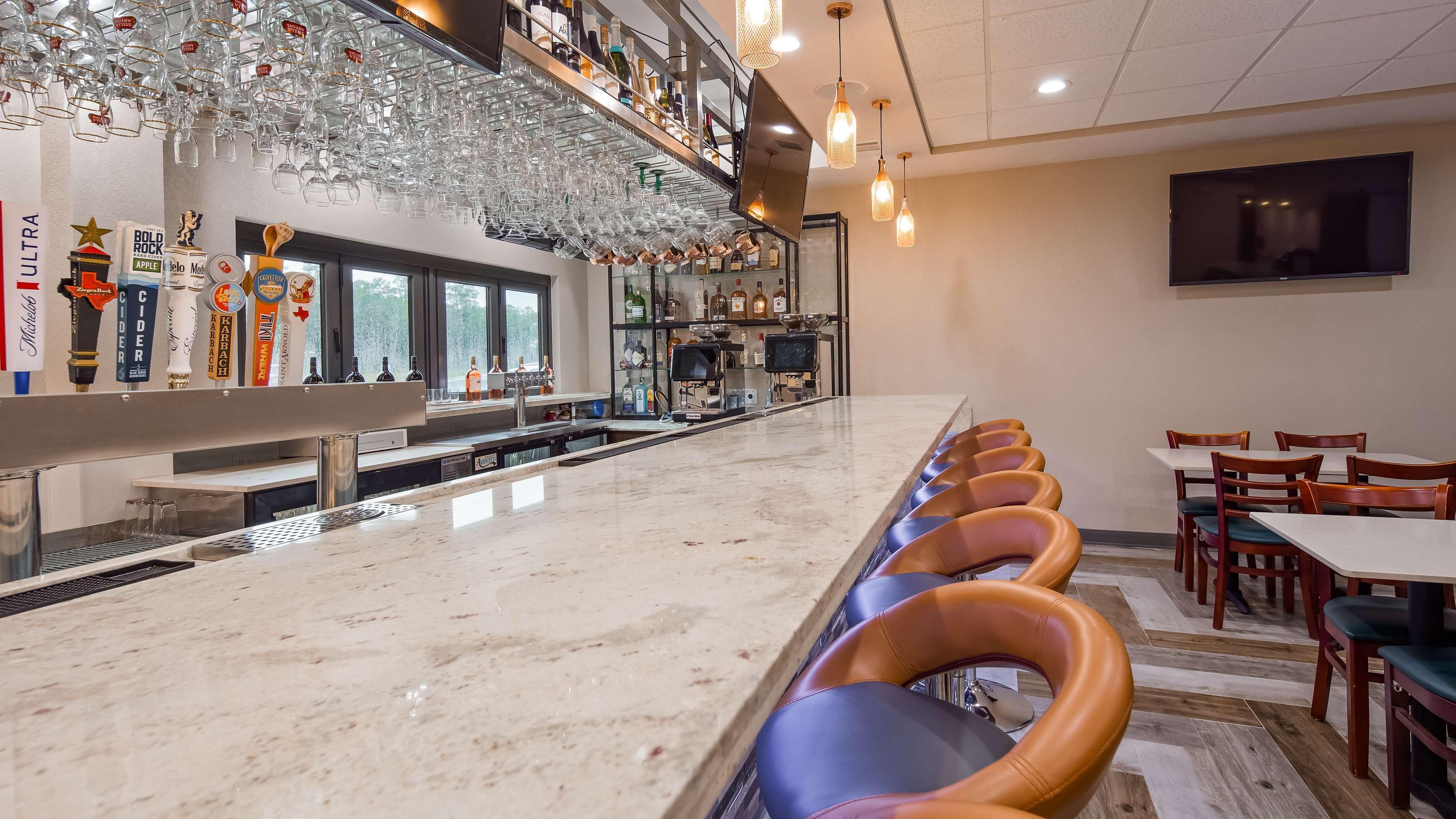 Hotel Manhattan, BW Signature Collection New Caney Exterior photo