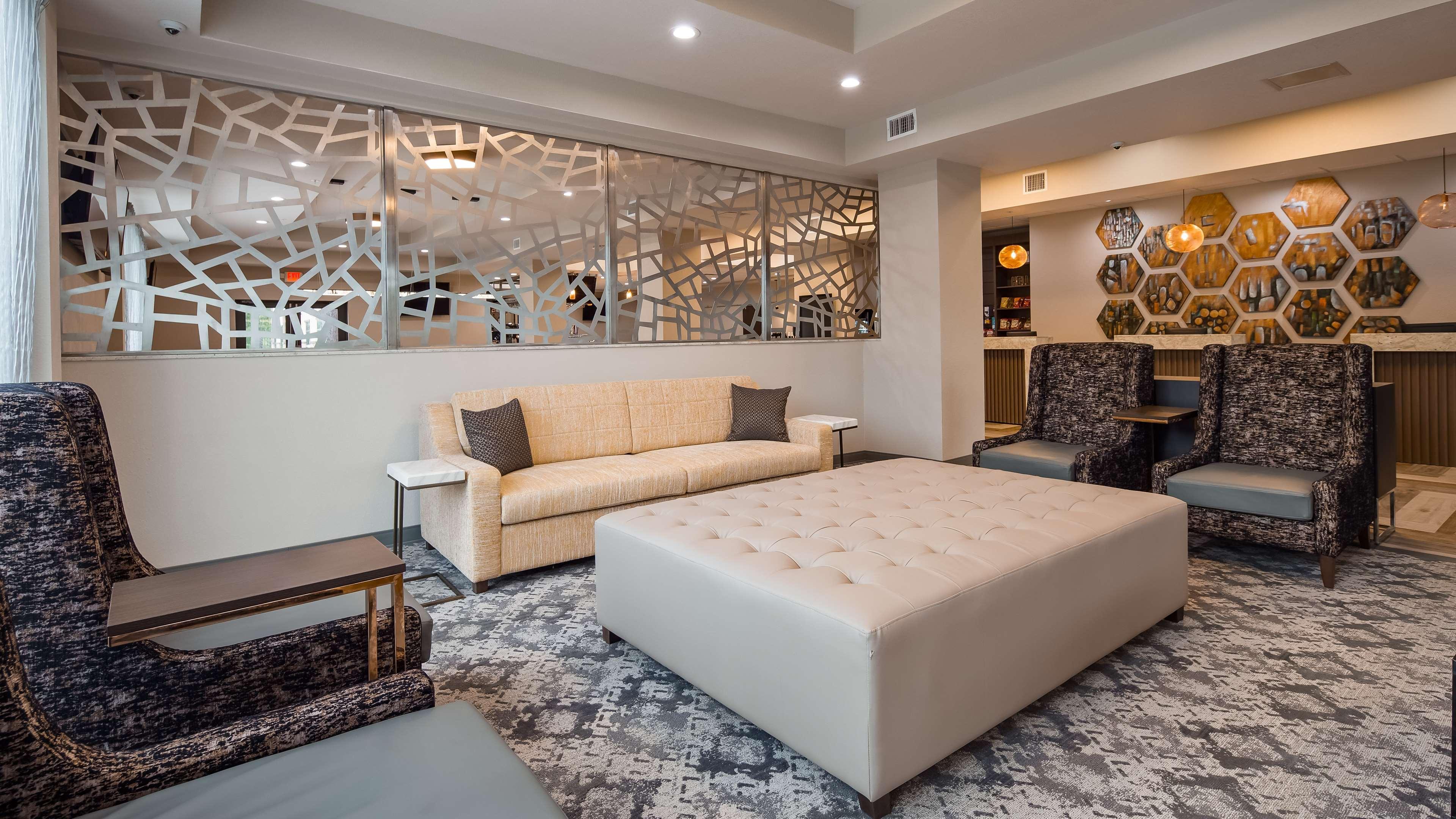 Hotel Manhattan, BW Signature Collection New Caney Exterior photo
