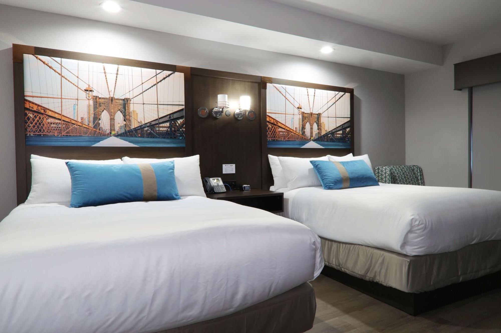 Hotel Manhattan, BW Signature Collection New Caney Exterior photo