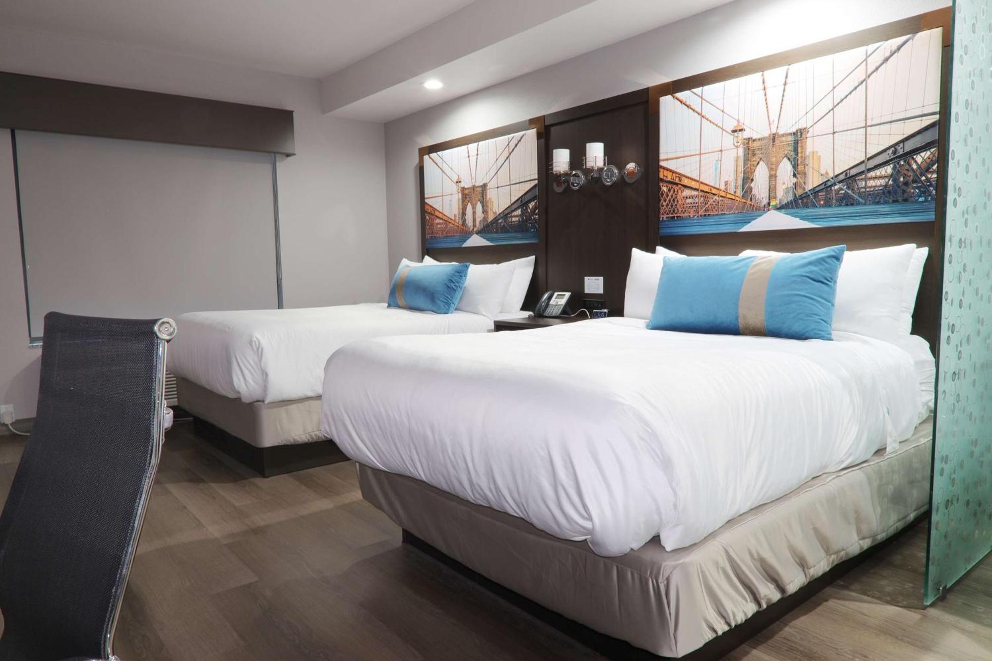 Hotel Manhattan, BW Signature Collection New Caney Exterior photo