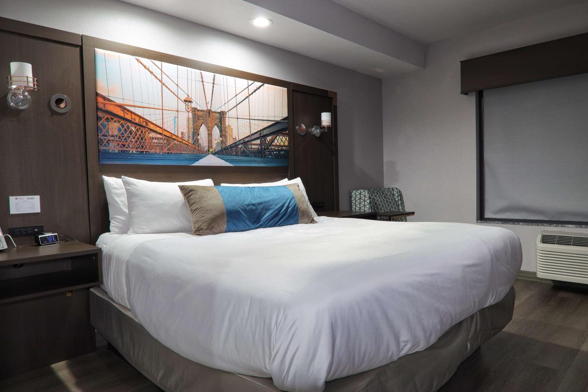 Hotel Manhattan, BW Signature Collection New Caney Exterior photo